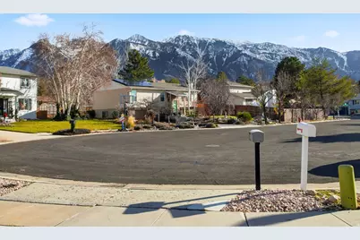 9106 S Mallard Cir E, Sandy, UT 84093 - Photo 6