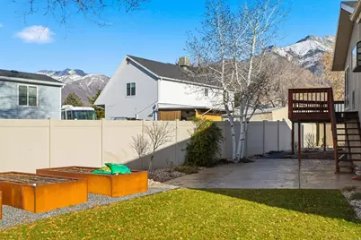 9106 S Mallard Cir E, Sandy, UT 84093 - Photo 8