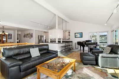 9106 S Mallard Cir E, Sandy, UT 84093 - Photo 32