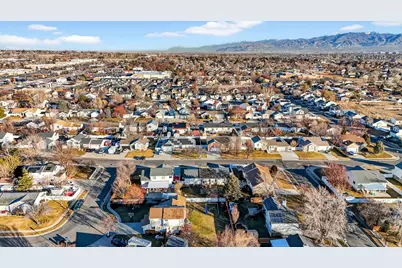 1573 W Erickson Park Dr S, West Jordan, UT 84084 - Photo 24