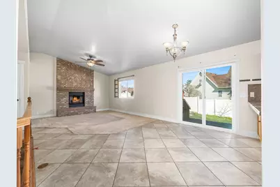 796 Lakeview Dr W, Stansbury Park, UT 84074 - Photo 8