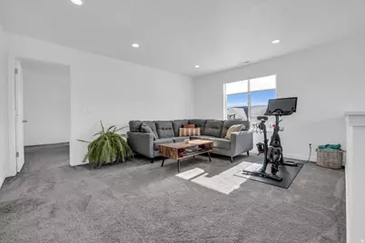 8496 N Tiffany Ln, Lake Point, UT 84074 - Photo 24