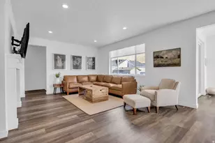 8496 N Tiffany Ln, Lake Point, UT 84074 - Photo 4