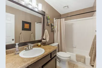 11270 S Farnsworth Ln, Sandy, UT 84070 - Photo 12