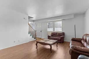 5974 S Sultan Cir E, Murray, UT 84107 - Photo 2