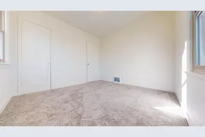 102 E 400 S, Cedar City, UT 84720 - Photo 16