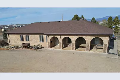 1025 S 200 E, Blanding, UT 84511 - Photo 24