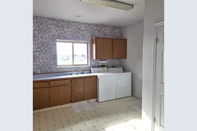 1025 S 200 E, Blanding, UT 84511 - Photo 18