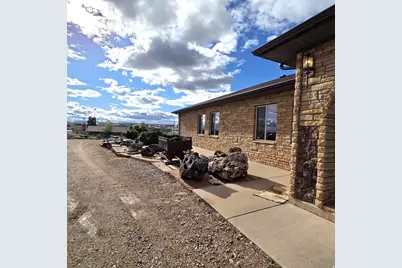 1025 S 200 E, Blanding, UT 84511 - Photo 54