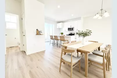 1650 N Main St, Layton, UT 84041 - Photo 2