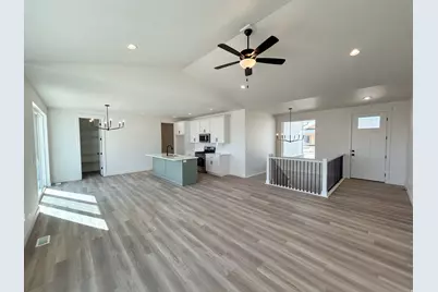2406 E Morning Glory Way #428, Eagle Mountain, UT 84005 - Photo 10