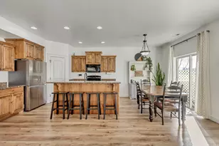 1237 N Silvercrest Dr, Saratoga Springs, UT 84045 - Photo 6