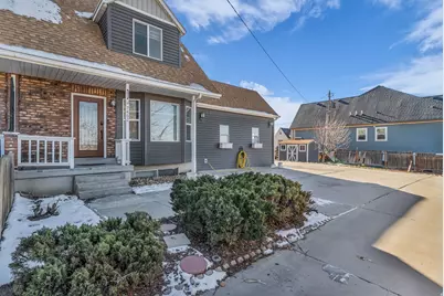 7462 S 2300 E, Cottonwood Heights, UT 84121 - Photo 2