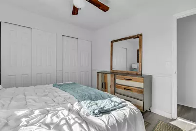 7462 S 2300 E, Cottonwood Heights, UT 84121 - Photo 14