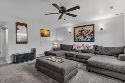 7462 S 2300 E, Cottonwood Heights, UT 84121 - Photo 22