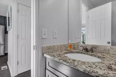 7462 S 2300 E, Cottonwood Heights, UT 84121 - Photo 6