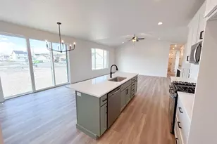 2403 E Sunflower Dr, Eagle Mountain, UT 84005 - Photo 14