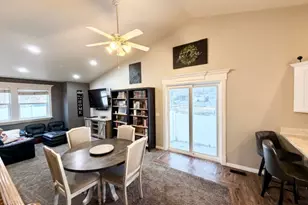 679 E 400 N, Spanish Fork, UT 84660 - Photo 14