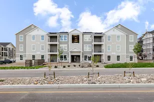 6668 W Twin Rocks Ln, Herriman, UT 84096 - Photo 1