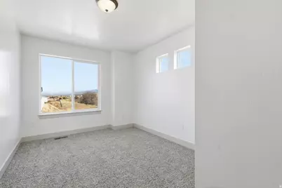 864 E 250 N, Hyrum, UT 84319 - Photo 12
