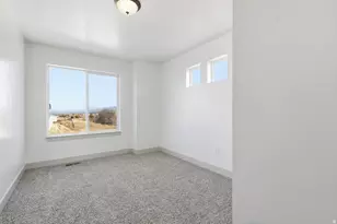 864 E 250 N, Hyrum, UT 84319 - Photo 12