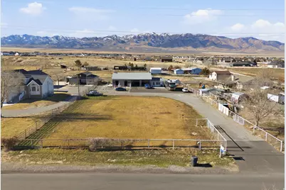 230 S West St W #2, Grantsville, UT 84029 - Photo 2