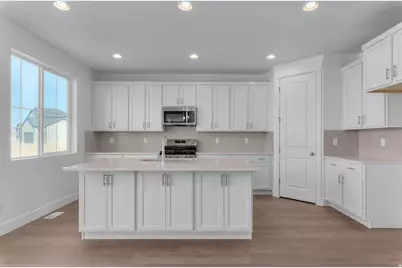 3816 W 2300 N, Clinton, UT 84015 - Photo 12