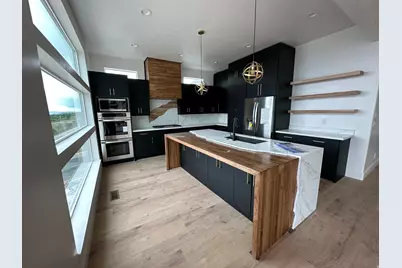 445 S 100 W, Providence, UT 84332 - Photo 2