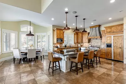 407 E Hidden Lake Dr, Bountiful, UT 84010 - Photo 6