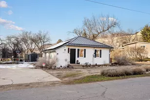 6541 S 2175 E, Uintah, UT 84405 - Photo 18