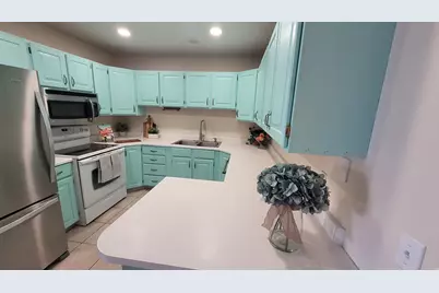 3241 S Plum Tree Ln W, Bountiful, UT 84010 - Photo 10