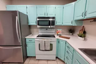 3241 S Plum Tree Ln W, Bountiful, UT 84010 - Photo 8