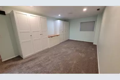 3241 S Plum Tree Ln W, Bountiful, UT 84010 - Photo 20