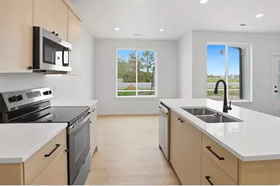 74 E 1225 S, Tremonton, UT 84337 - Photo 10