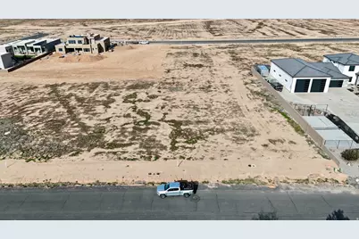 1310 W 4370 S, Hurricane, UT 84737 - Photo 8