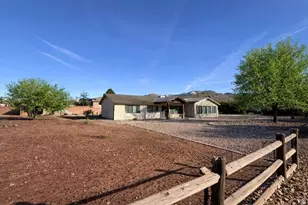 1442 W Diamond Valley Dr, Saint George, UT 84770 - Photo 24