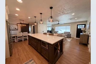 1442 W Diamond Valley Dr, Saint George, UT 84770 - Photo 4