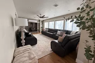 1442 W Diamond Valley Dr, Saint George, UT 84770 - Photo 10