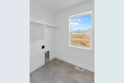 278 N 870 E #17, Tremonton, UT 84337 - Photo 12