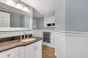 1900 E 5685 S, Holladay, UT 84121 - Photo 32