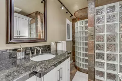 1900 E 5685 S, Holladay, UT 84121 - Photo 22