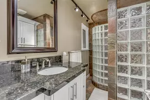 1900 E 5685 S, Holladay, UT 84121 - Photo 22