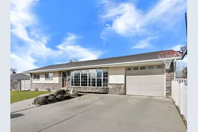 295 E 500 N, Kaysville, UT 84037 - Photo 2