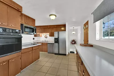 295 E 500 N, Kaysville, UT 84037 - Photo 12