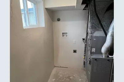 8343 S Monroe St, Midvale, UT 84047 - Photo 32