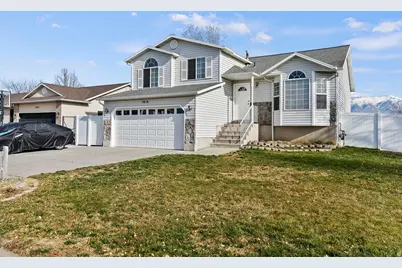 1818 S 200 W, Clearfield, UT 84015 - Photo 2
