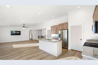 789 S 1300 E, Spanish Fork, UT 84660 - Photo 12