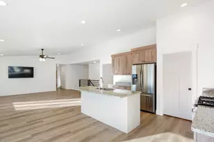 789 S 1300 E, Spanish Fork, UT 84660 - Photo 12