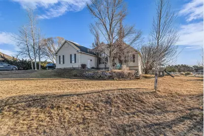 9390 N Canyon Wash Dr, Eagle Mountain, UT 84005 - Photo 4