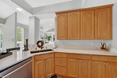 9390 N Canyon Wash Dr, Eagle Mountain, UT 84005 - Photo 14